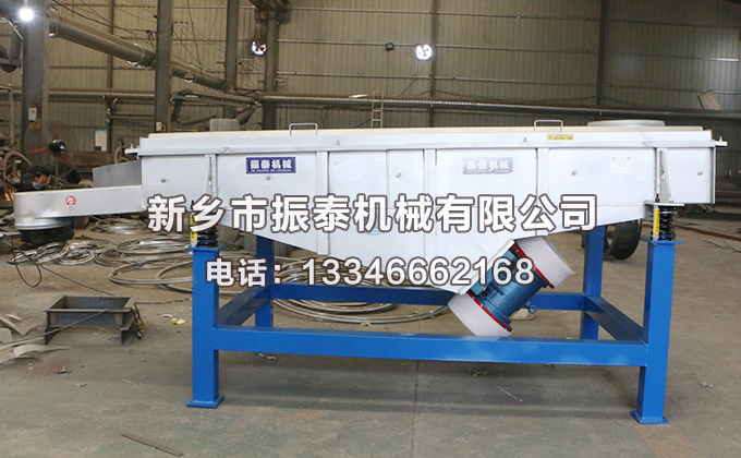 電解質(zhì)破碎料直線振動篩價格多錢一臺？